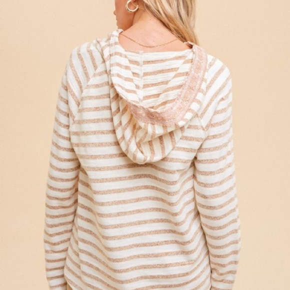 HT28 Hem & Thread NWT Cotton Blend Striped Hoodie Lace Trim multiple sizes - Picture 3 of 4